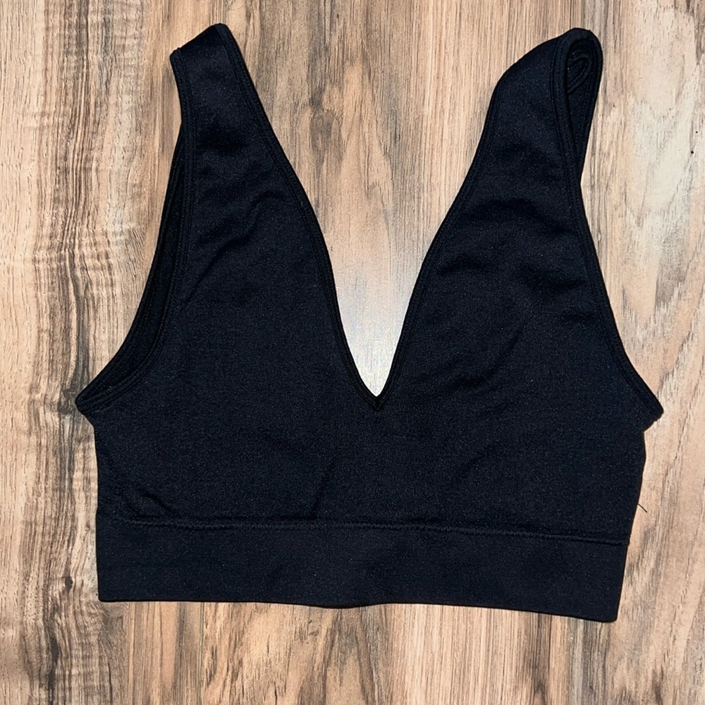Black Very Stretchy Lounge Bra - Medium